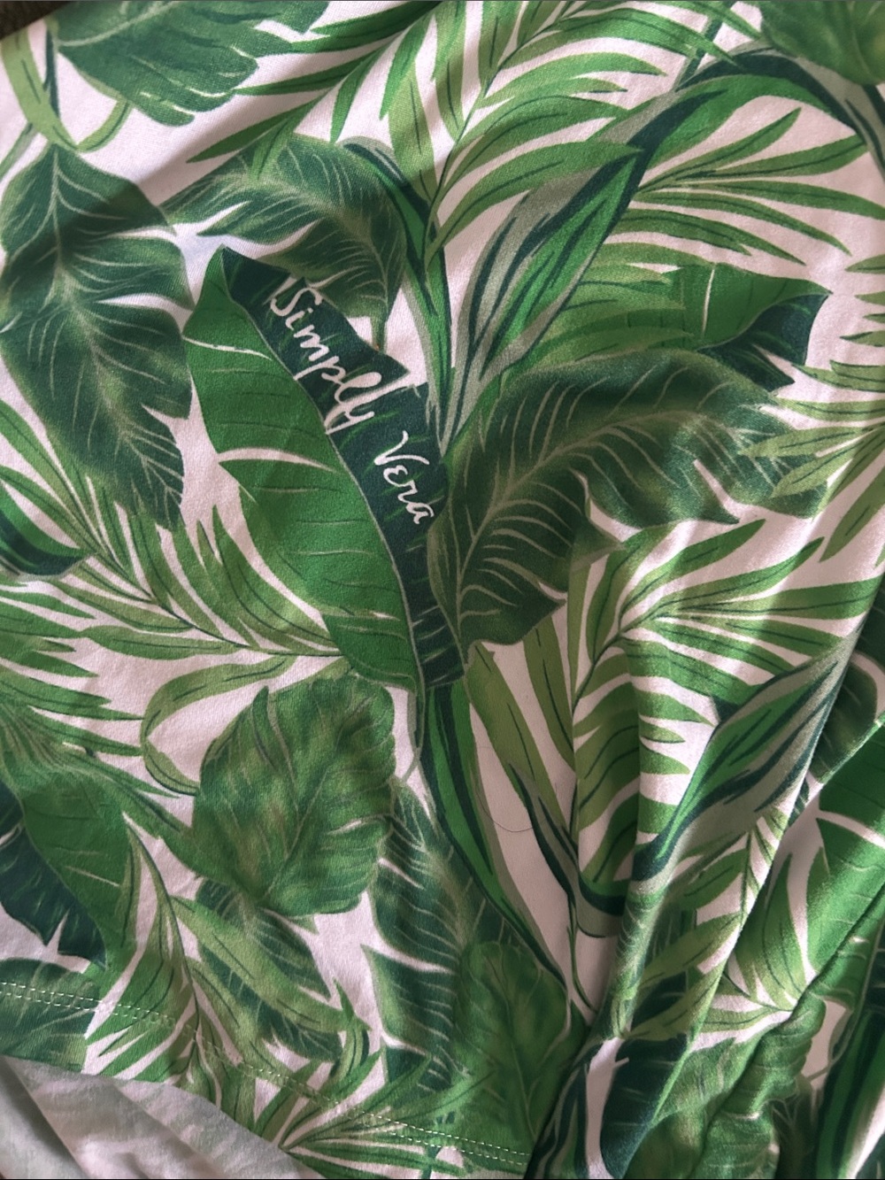 Simply Vera Vera Wang Green Leaf-Print Woman’s nightgown - Picture 7 of 7